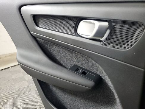 New 2026 Volvo XC40 B5 Core w/ Climate Package image 18