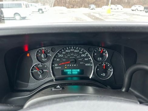Used 2024 GMC Savana 2500 w/ Driver Convenience Package RWD image 18