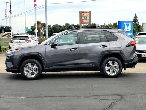 Used 2024 Toyota RAV4 XLE w/ Convenience Package FWD image 7