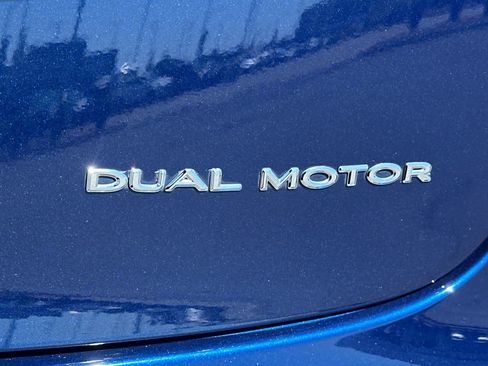 Used 2022 Tesla Model 3 Long Range AWD/4WD image 31