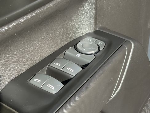 Used 2023 Chevrolet Silverado 1500 Custom RWD image 30