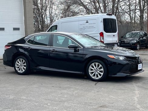 Used 2020 Toyota Camry LE w/ Cold Weather Package image 4