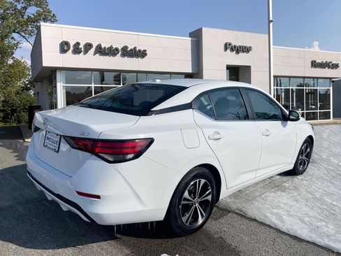 Used 2023 Nissan Sentra SV image 2