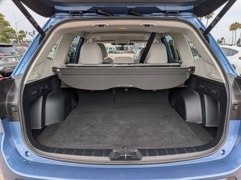 Used 2023 Subaru Forester Premium AWD/4WD image 35