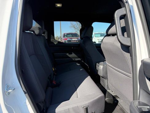 Used 2025 Toyota Tacoma SR5 image 10