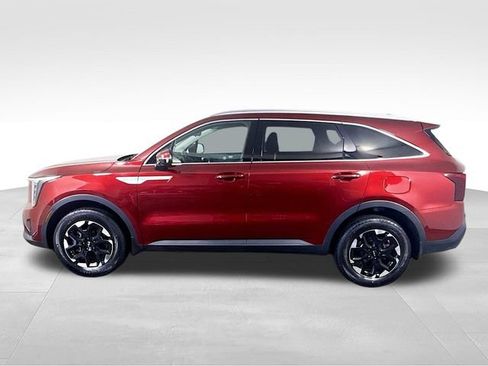 Used 2024 Kia Sorento S AWD/4WD image 11