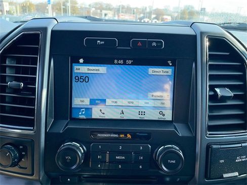 Used 2018 Ford F150 XLT w/ Equipment Group 302A Luxury image 18