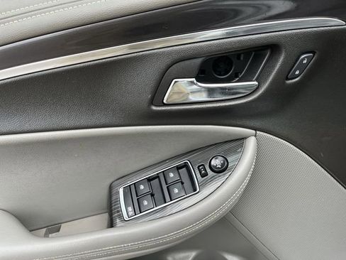 Used 2015 Chevrolet Impala LS FWD image 16