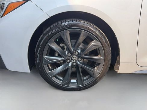Used 2024 Toyota Corolla SE w/ SE Premium Package FWD image 30