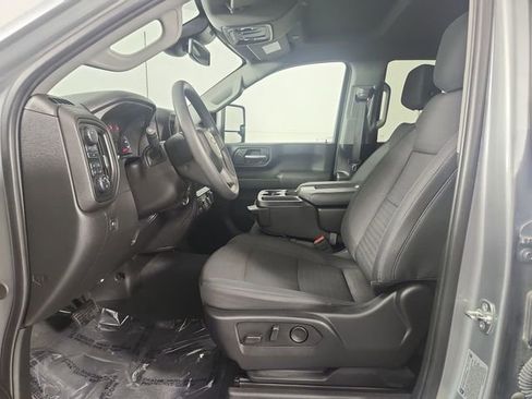Used 2025 Chevrolet Silverado 2500 Custom w/ Custom Value Package AWD/4WD image 19