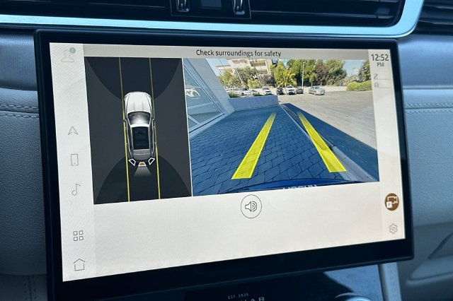 Used 2025 Jaguar F-PACE R-Dynamic S AWD/4WD image 19