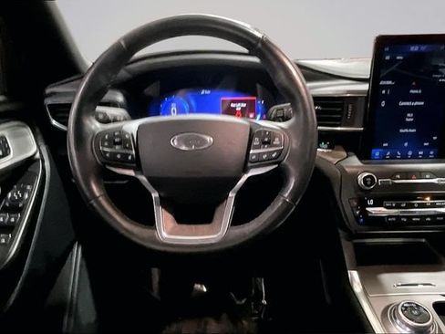 Used 2020 Ford Explorer Platinum w/ Premium Technology Package AWD/4WD image 5