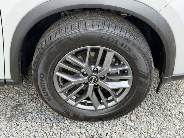 Used 2024 Nissan Rogue S FWD image 7