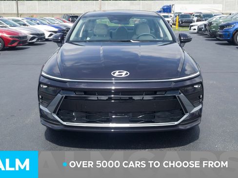 Used 2025 Hyundai Sonata SE image 2