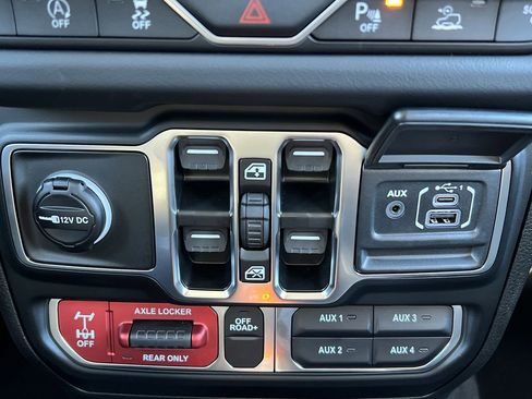 New 2026 Jeep Gladiator Mojave AWD/4WD image 7