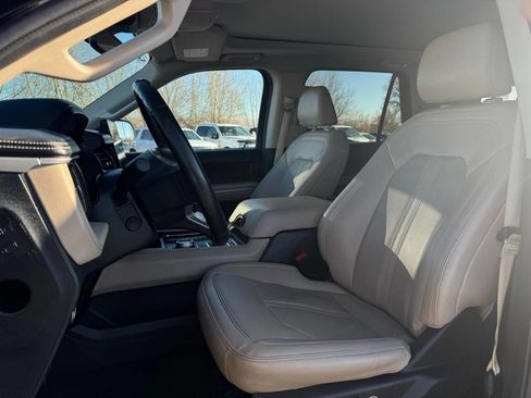 Used 2024 Ford Expedition Max Limited image 15