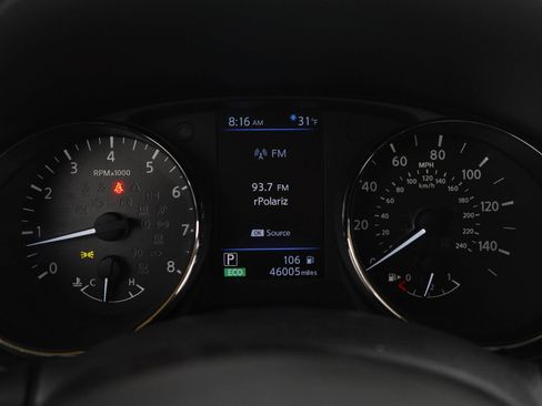 Used 2020 Nissan Rogue SV image 23