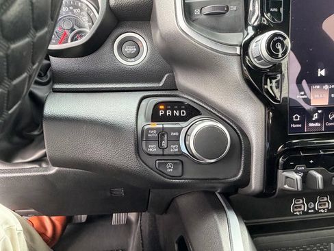 Used 2025 RAM 1500 Big Horn AWD/4WD image 16