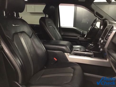 Used 2019 Ford F150 Platinum w/ Equipment Group 701A Luxury AWD/4WD image 38