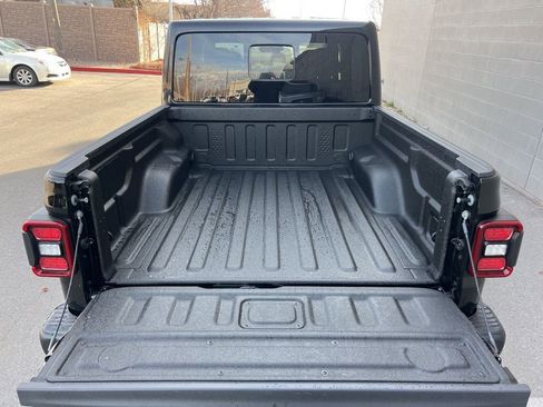 New 2026 Jeep Gladiator Rubicon image 25