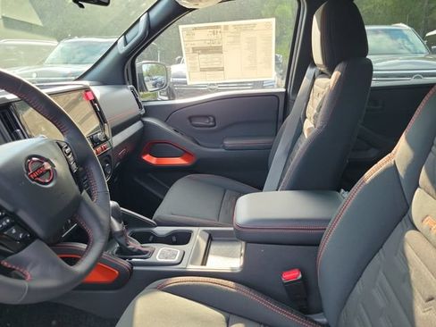 New 2026 Nissan Frontier 4x4 Crew Cab image 15