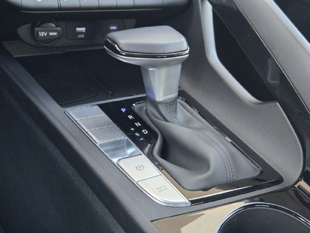 Certified 2025 Hyundai Elantra SEL FWD image 15
