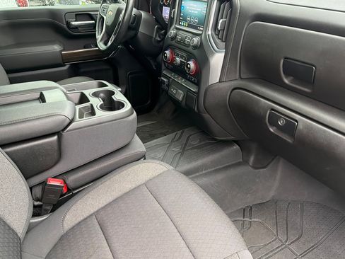 Used 2022 Chevrolet Silverado 3500 LT w/ Convenience Package image 12