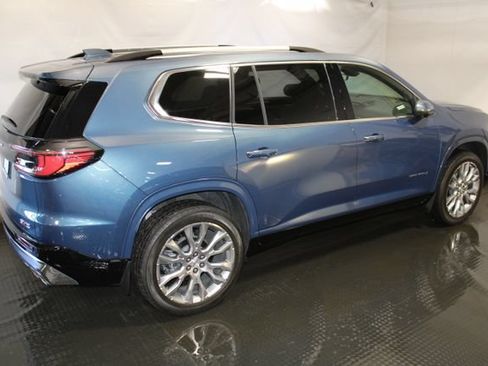 Used 2025 GMC Acadia Denali w/ Super Cruise Package AWD/4WD image 5