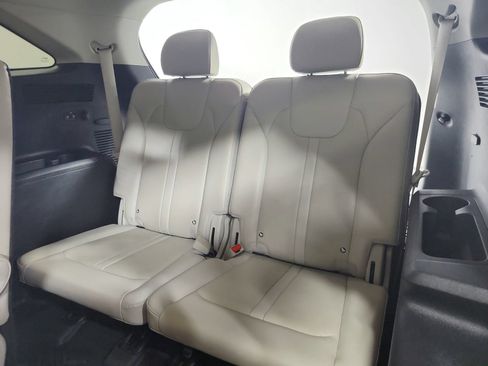 Used 2025 Kia Sorento EX FWD image 41