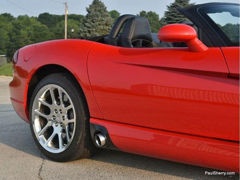 Used 2003 Dodge Viper SRT-10 image 22