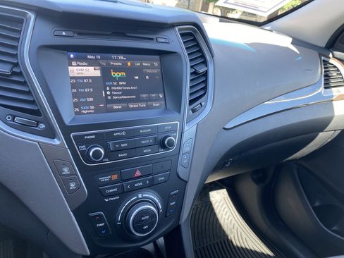 Used 2018 Hyundai Santa Fe Sport w/ 2.4L Value Package 02 AWD/4WD image 13