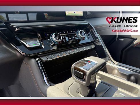 New 2026 GMC Sierra 1500 AT4 w/ AT4 Premium Package AWD/4WD image 27