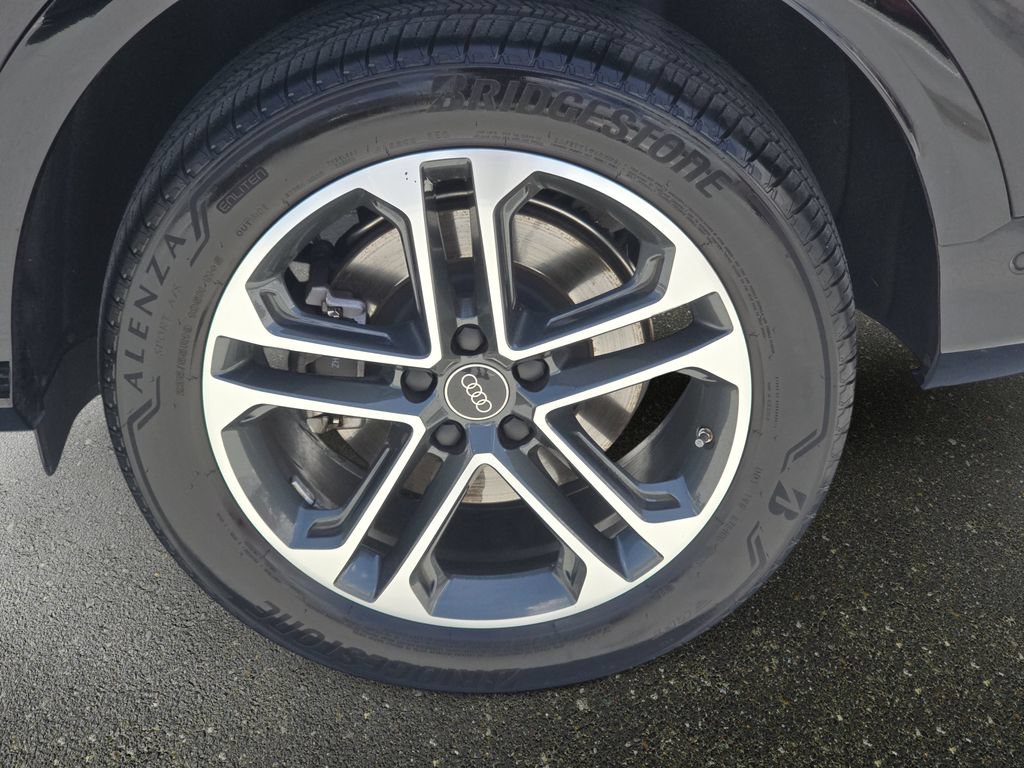 Certified 2025 Audi Q5 Premium w/ Convenience Package AWD/4WD image 27