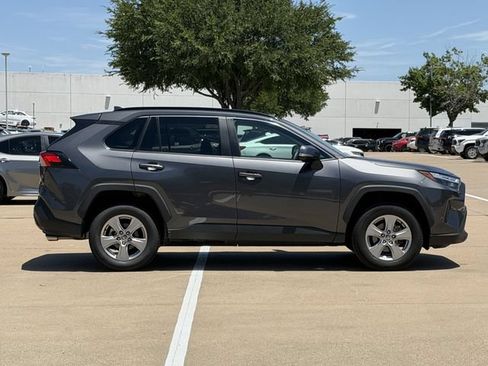 Used 2025 Toyota RAV4 XLE FWD image 3