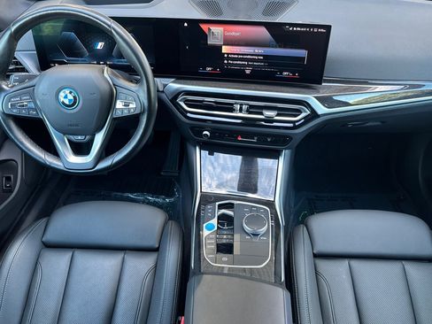 Used 2023 BMW i4 eDrive40 w/ Premium Package RWD image 17