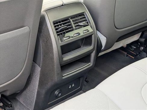 Used 2026 BMW X5 sDrive40i image 18