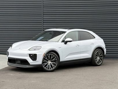 New 2025 Porsche Macan 4 Electric