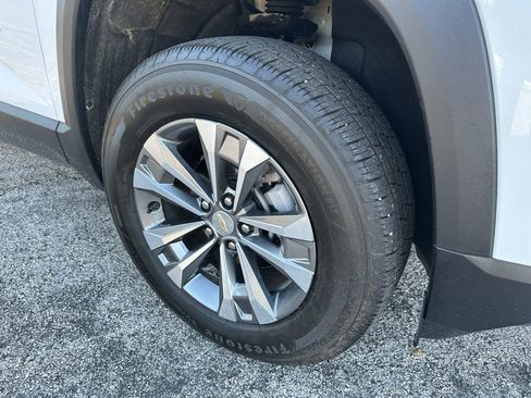 New 2026 Chevrolet Equinox LT image 7