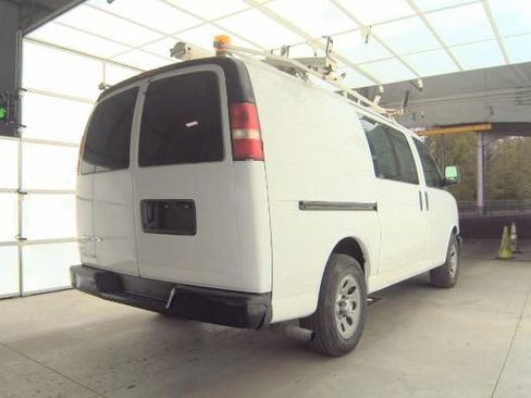 Used 2009 Chevrolet Express 1500 RWD image 4
