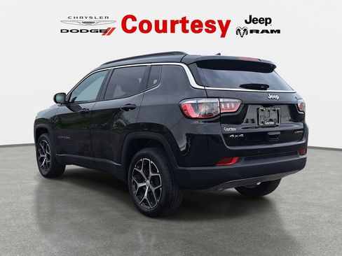 Certified 2024 Jeep Compass Limited AWD/4WD image 7