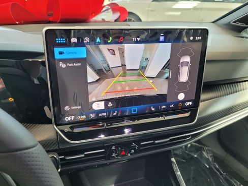New 2025 Volkswagen Golf R Black Edition AWD/4WD image 17