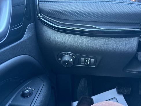 New 2026 Jeep Compass Latitude image 15