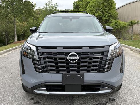 Certified 2026 Nissan Pathfinder Platinum FWD image 2