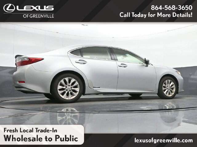 Used 2013 Lexus ES 300h FWD image 16