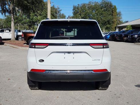 Certified 2022 Jeep Grand Cherokee Limited w/ MOPAR Finishing Package image 5