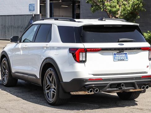 Certified 2025 Ford Explorer ST w/ Sun And Sound Package AWD/4WD image 9