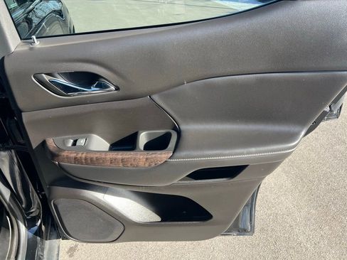 Used 2023 GMC Acadia Denali image 27