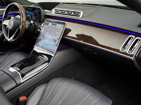 Used 2022 Mercedes-Benz S 580 4MATIC Sedan w/ 3D Technology Package image 20