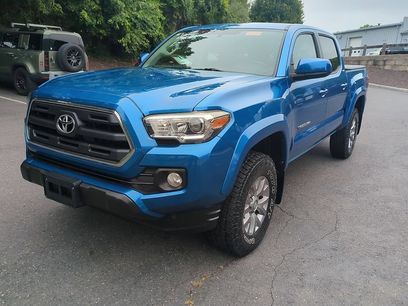 Used 2016 Toyota Tacoma SR5 w/ SR5 Appearance Package (SN)