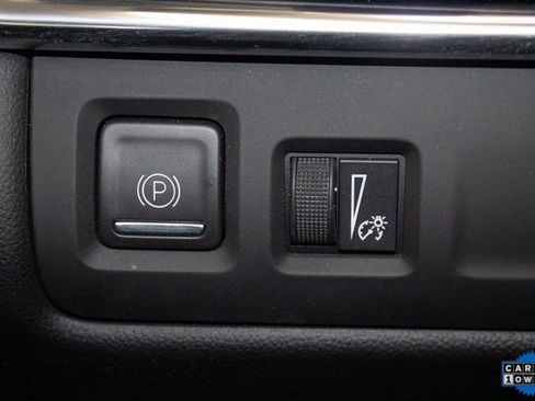 Used 2023 Cadillac XT4 Sport image 33